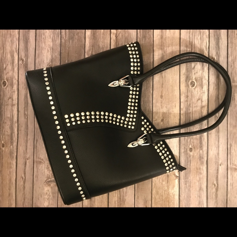 Leather handbag with Crystals
